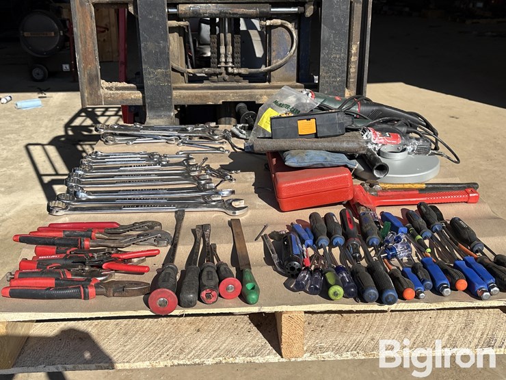 skid-of-shop-tools-image-6