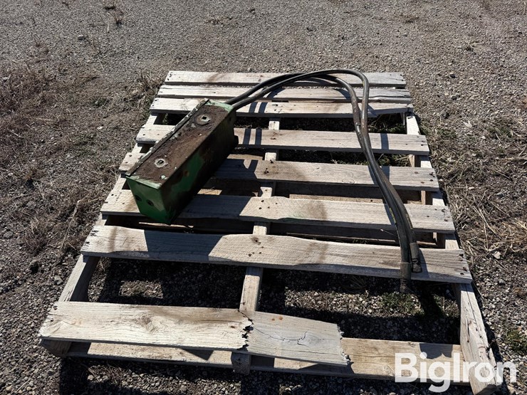 john-deere-30-image-6