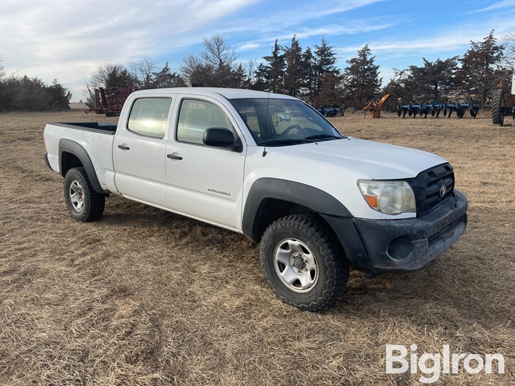 2005-toyota-tacoma-image-3