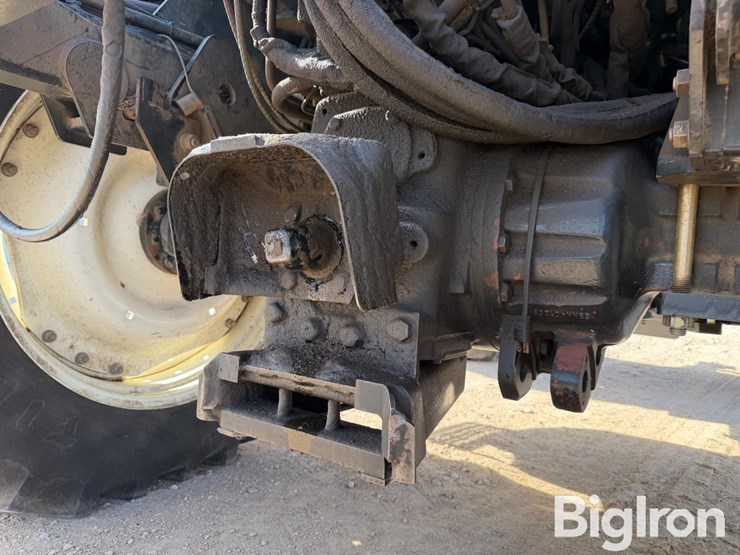 2006-new-holland-tv145-image-18