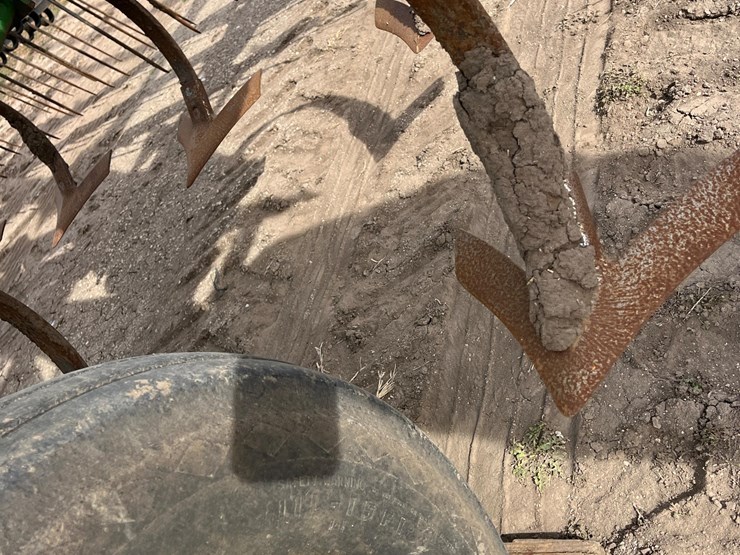 john-deere-2210-image-9