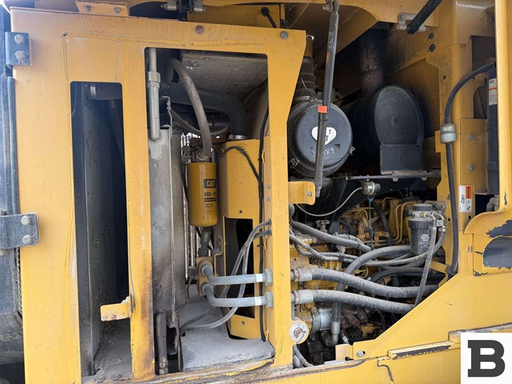 caterpillar-928g-image-43