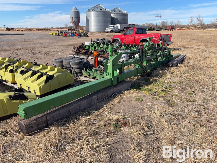 john-deere-1720-image-3