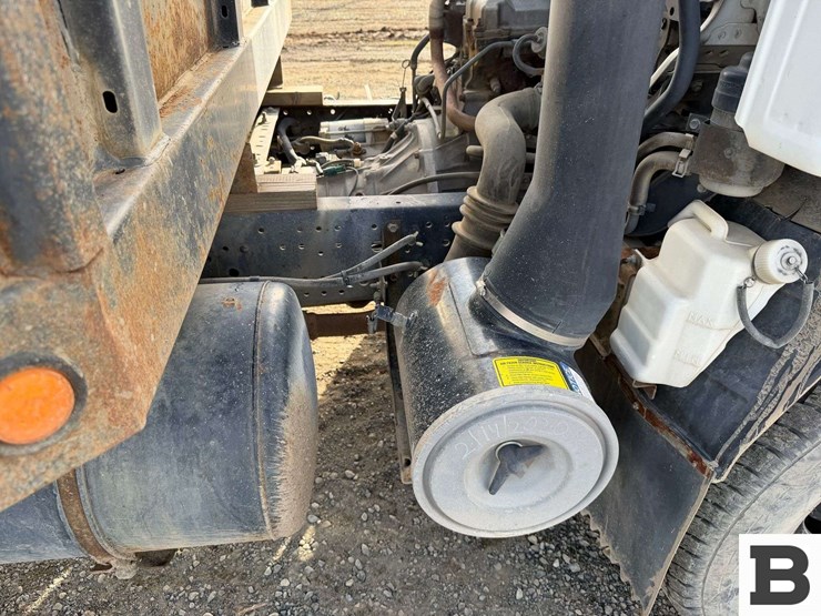 1999-isuzu-npr-image-29