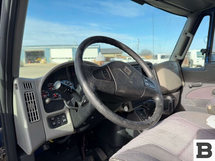 2015-international-durastar-4300-image-39