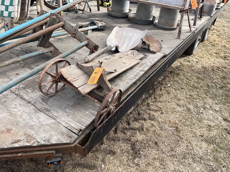 #7252-•-antique-wagon-parts-image-3