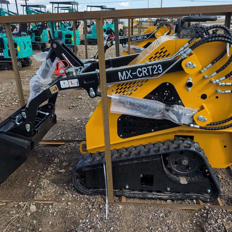 AGT Mini Crawler Skid Steer MX-CRT23 * Front Light Bracket Damage Review Photos