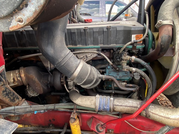 #1152-•-1994-white-gmc-tandem-axle-semi-(has-wi-title)-(non-runner)-(shawano,-wi)-image-43