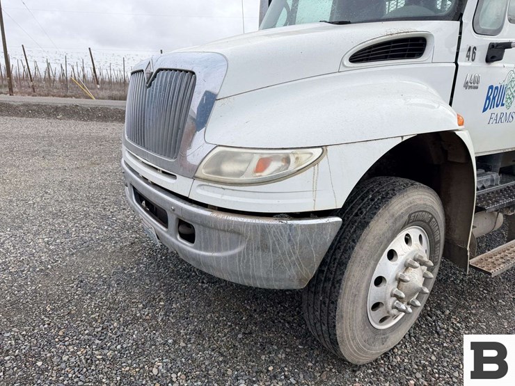 2007-international-durastar-4400-image-11