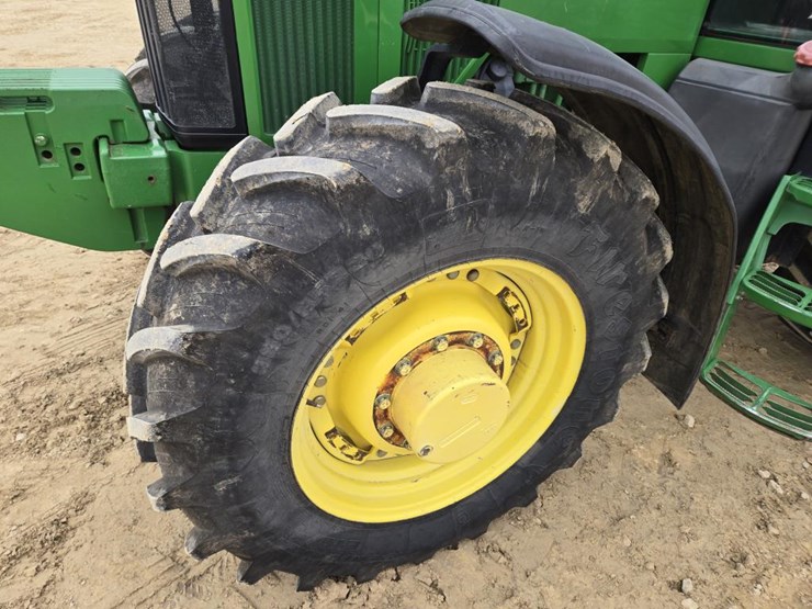 2001-john-deere-7810-image-16
