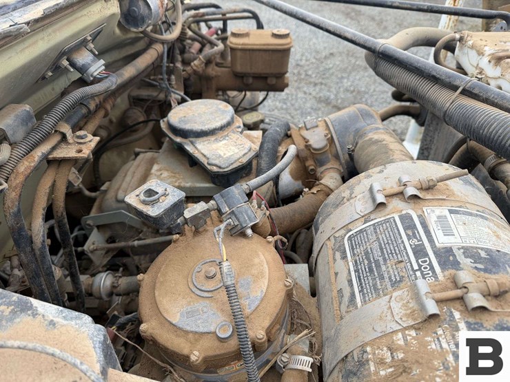 1992-ford-f700-image-40