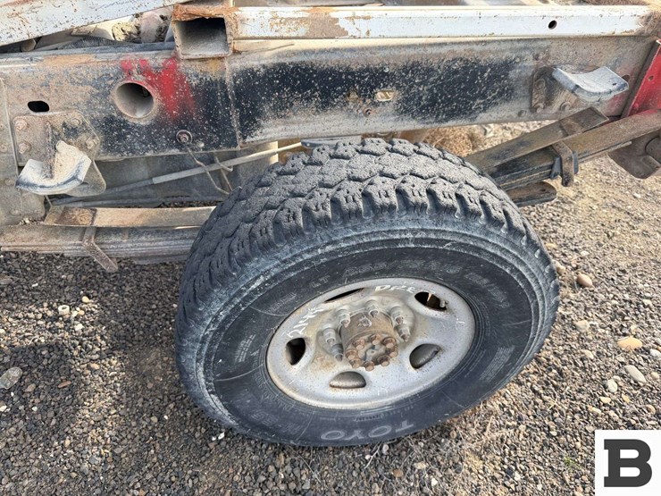 2005-chevrolet-silverado-3500-image-17