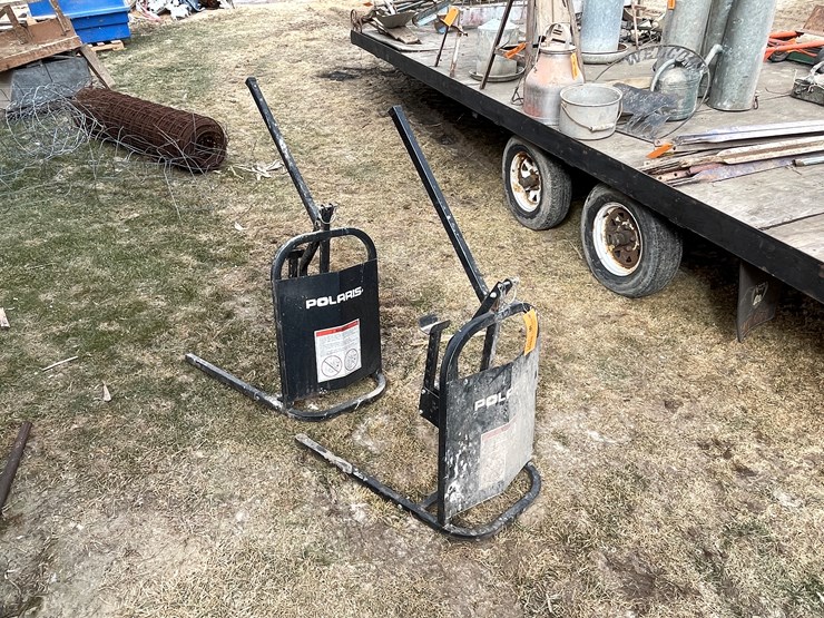 #7257-•-(2)-polaris-snowmobile-jack-stands-image-3