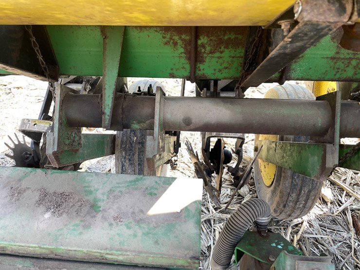 john-deere-7000-image-33