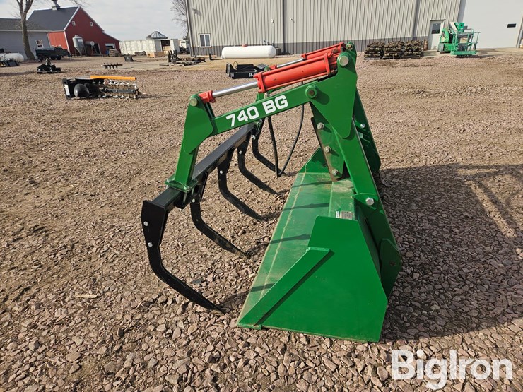 2023-john-deere-740-image-8