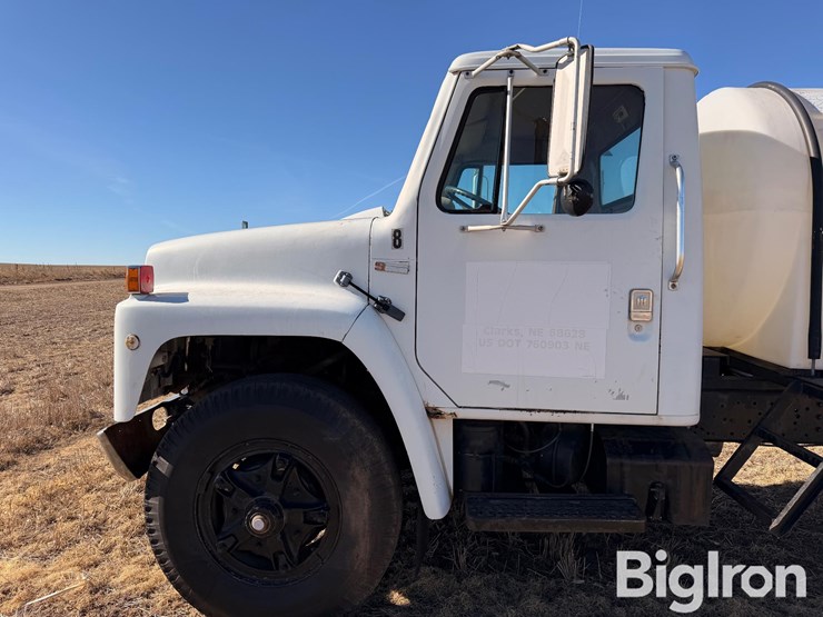 1981-international-1854s-image-9