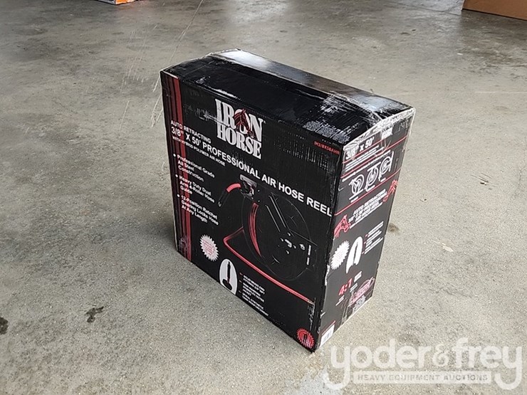 unused-3/8"-x-50'-iron-horse-auto-air-hose-reel-image-3
