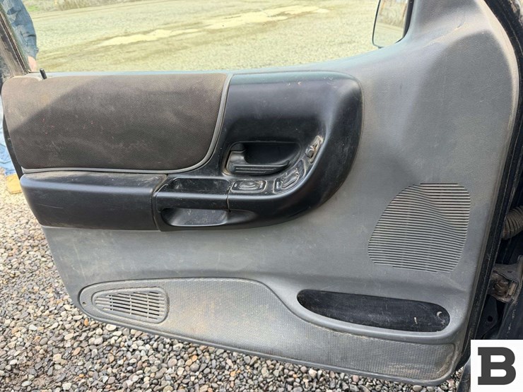 2005-ford-ranger-image-38