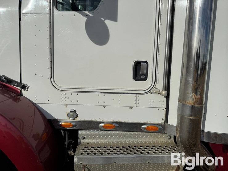 2006-kenworth-t800-image-15