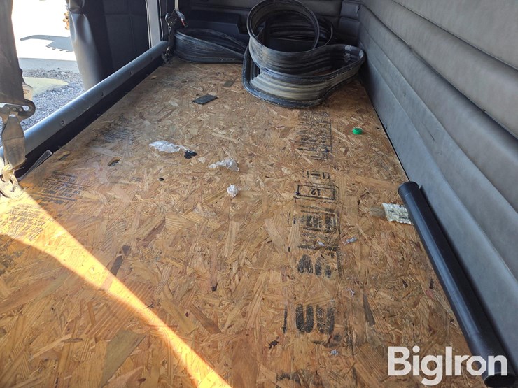 peterbilt-379-image-10