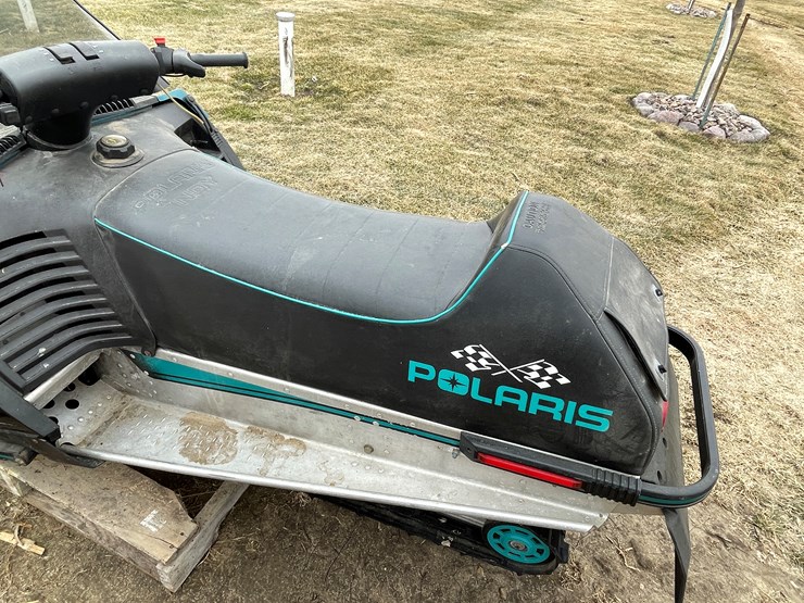 #3444-•-1998-polaris-indy-trail-snowmobile-for-parts-(no-registration-card)-image-24