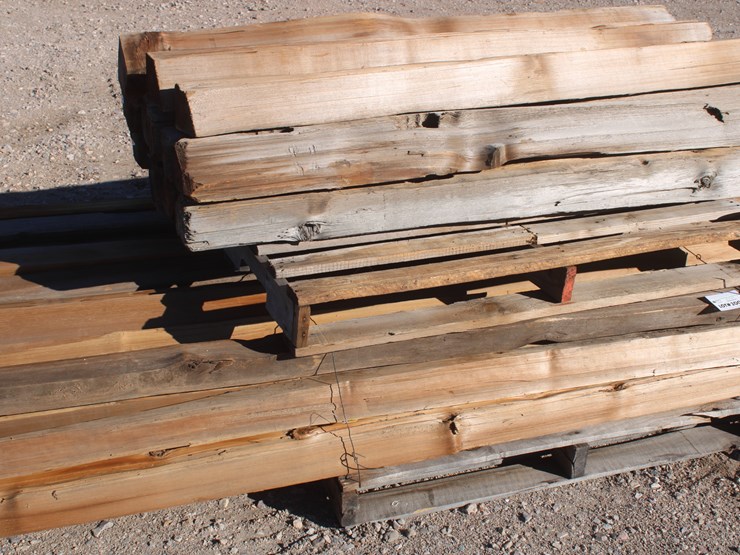 #2004-•-pallet-of-unused-split-rail-fencing-image-2