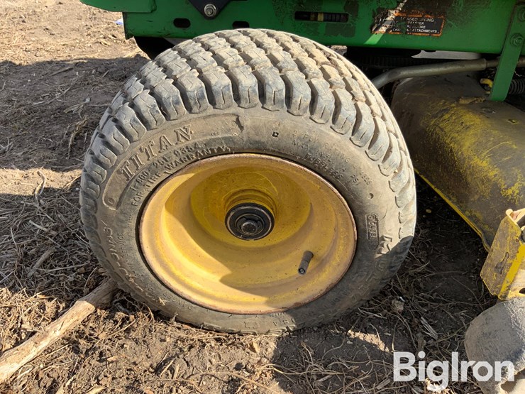 john-deere-gt235-image-11