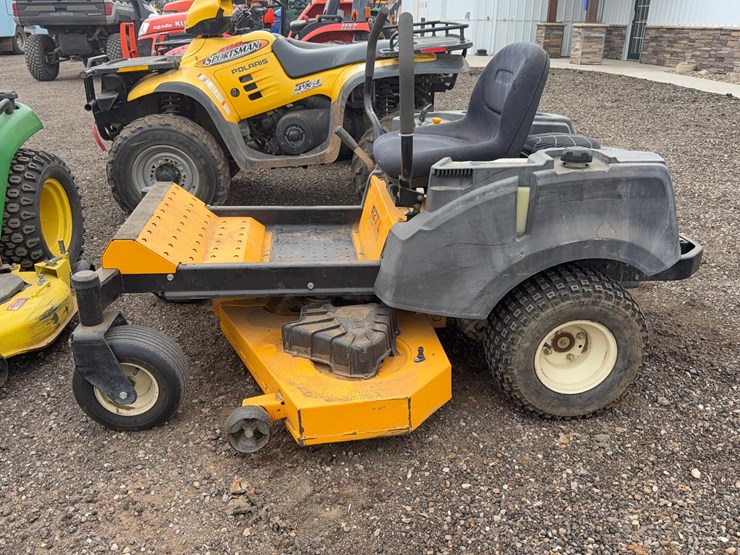 cub-cadet-lawn-mower-image-2