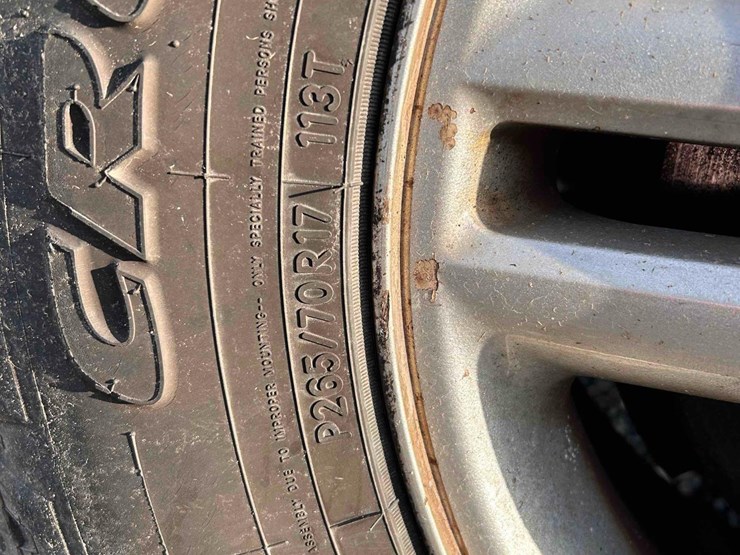 2004-ford-expedition-image-9