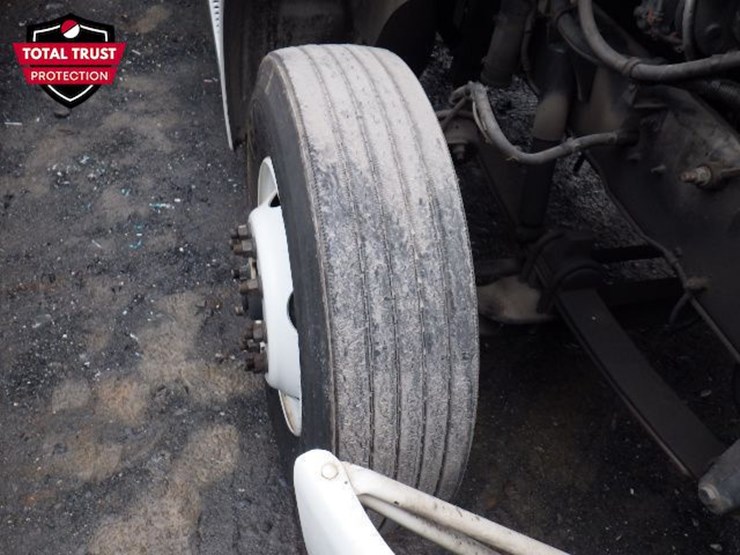 2022-kenworth-t270-image-17