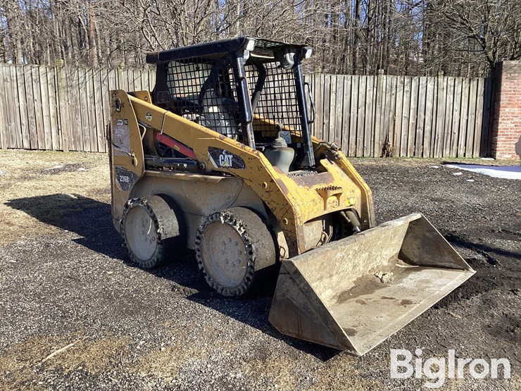 2012-caterpillar-236b3-image-3