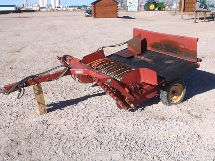 new-holland-166-image-3