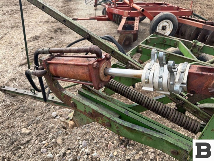 john-deere-5-image-12