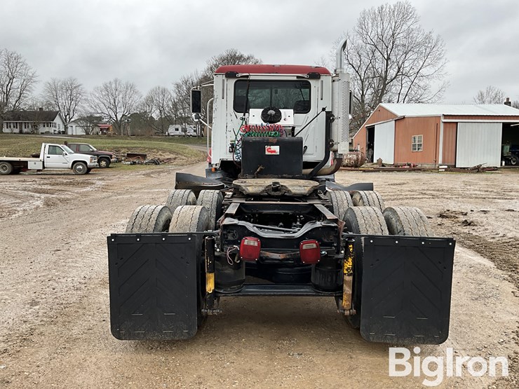 2003-mack-ch612-image-6