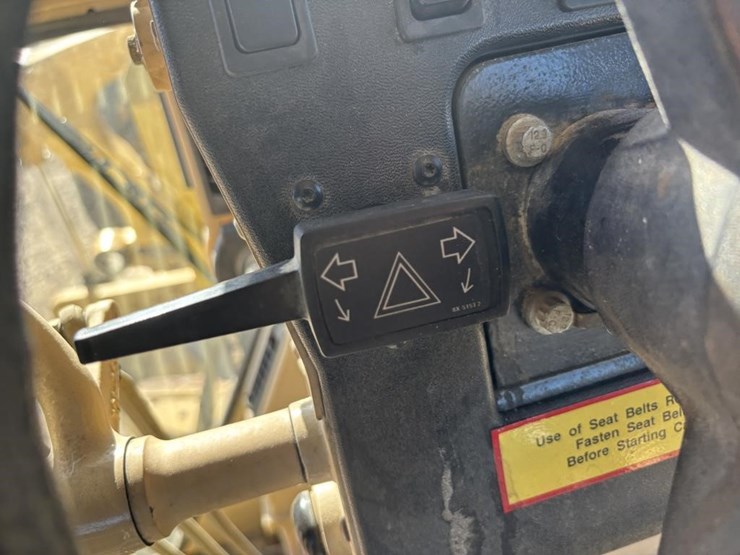 caterpillar-143h-image-39