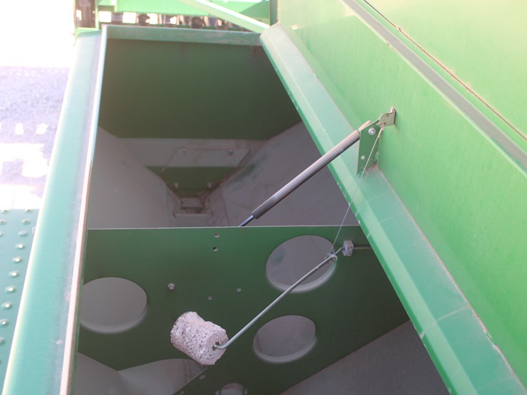 #1004-•-great-plains-3s-400d-solid-stand-grain-drill-image-38