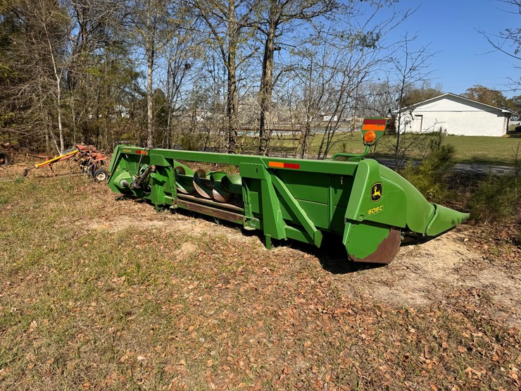 john-deere-606c-image-3