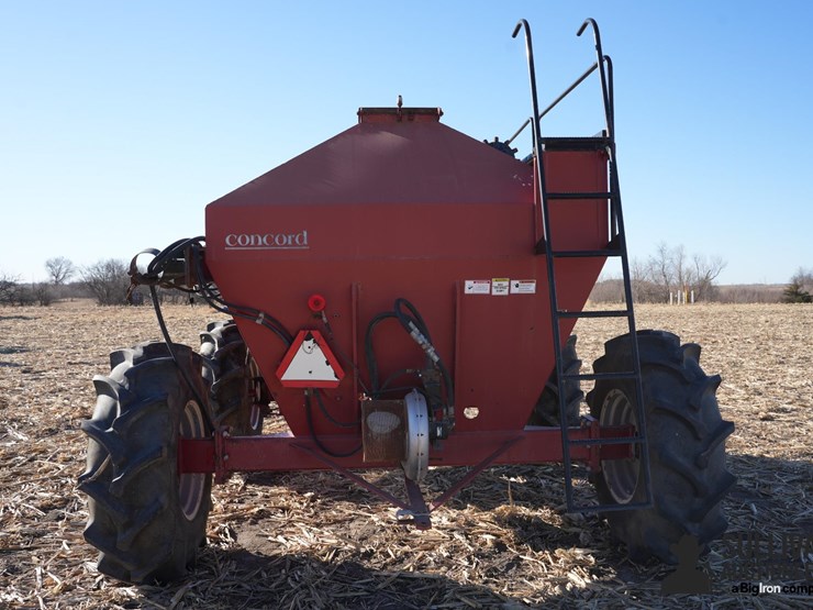 case-2300-air-cart-image-6