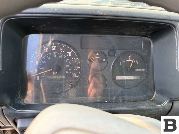 1999-isuzu-npr-image-46