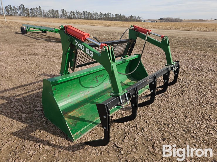 2023-john-deere-740-image-3