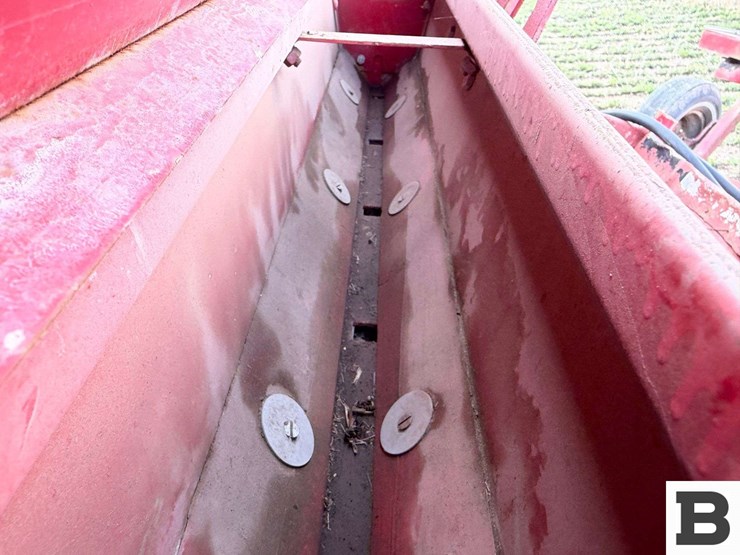 international-10-image-19