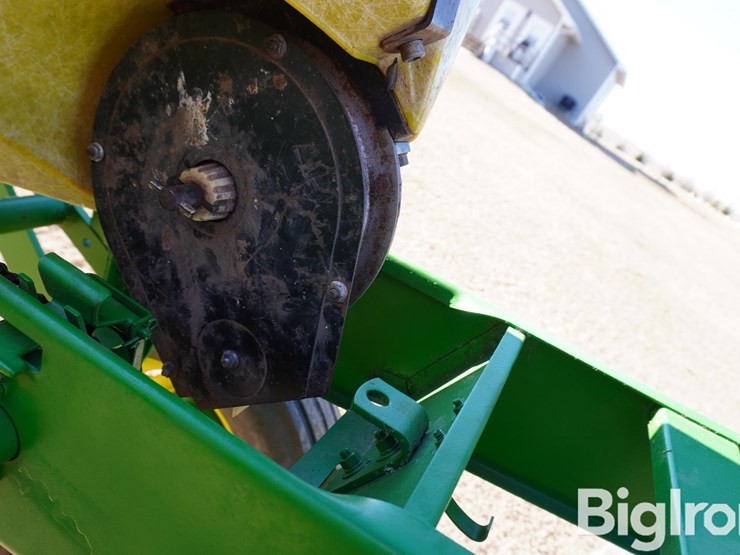 john-deere-7000-image-14