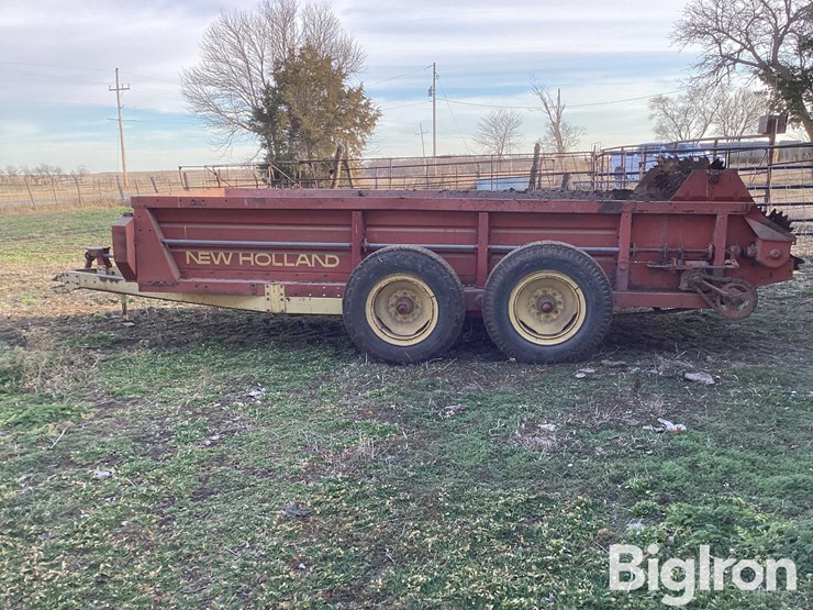 new-holland-790-image-8