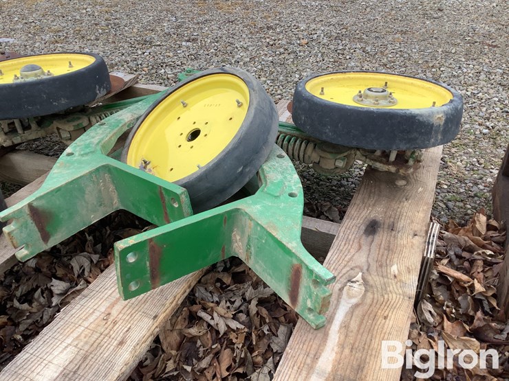 john-deere-1775-image-11