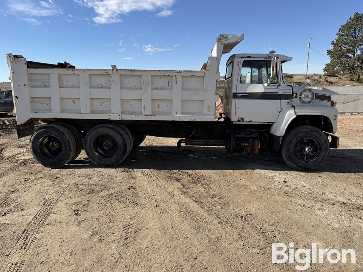 1981-ford-lnt8000-image-4