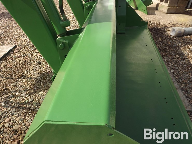 john-deere-148-image-15