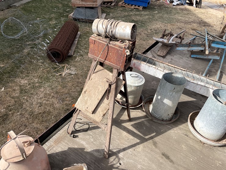 #7254-•-chicken-debeaker-image-5