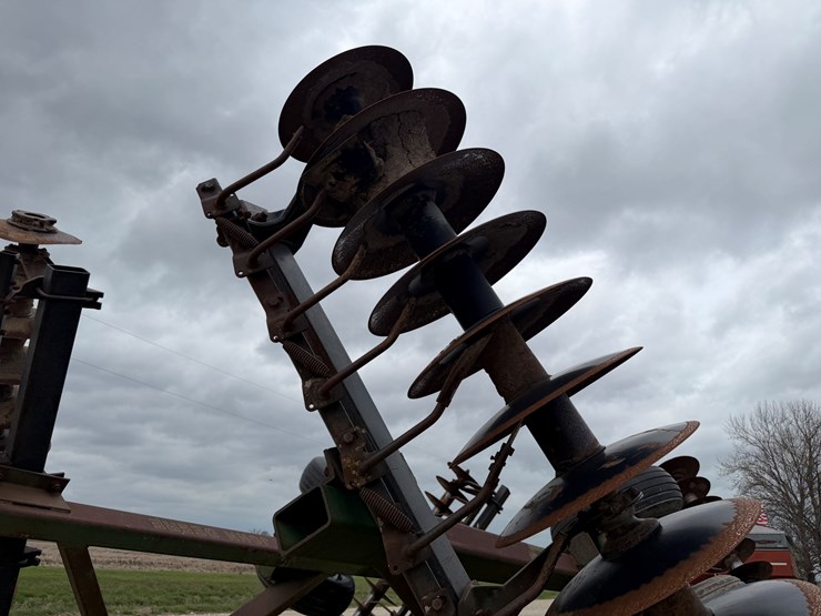 john-deere-25-image-22