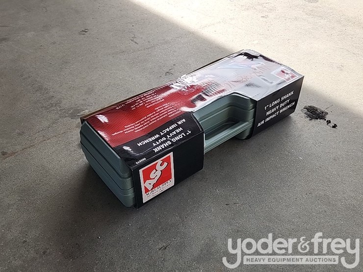 unused-1"-air-impact-wrench-1900-ft/lb-image-4