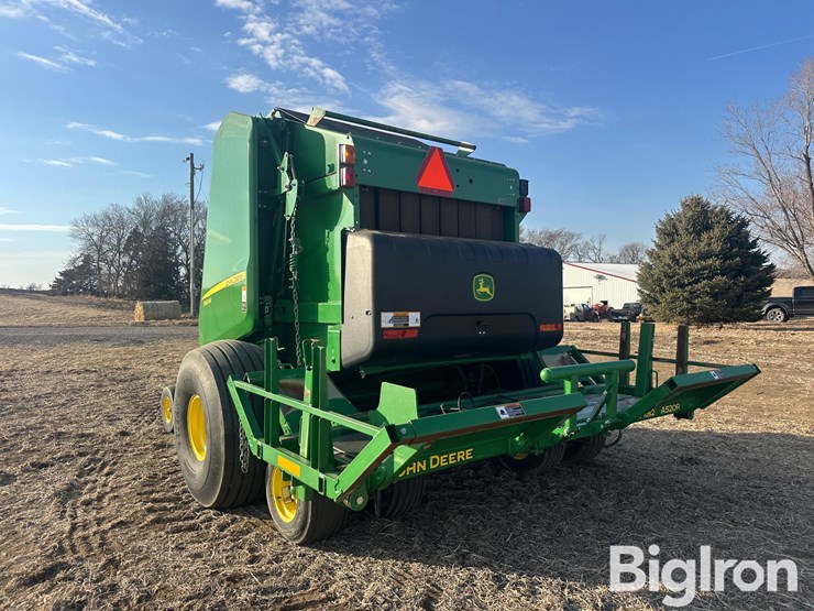 2019-john-deere-560m-image-7